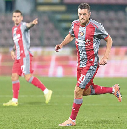 克雷莫納前鋒 占美華迪4-021p2.jpg