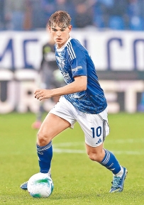 [东方报]意甲：狀態大勇唔赦雌狼 科木讓客捧得過[12-15]