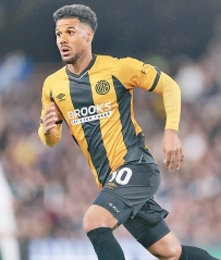 [东方报]英錦賽：劍橋聯主場唔赦盧頓[10-07]