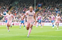 [东方报]英超：逼搶踢法有前冇後 般茅大盤禮尚往來[01-19]